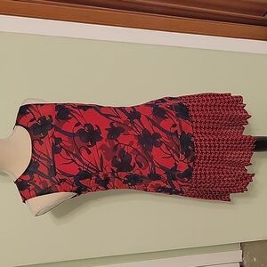 (E) Abercrombie and finch size 2 red dress